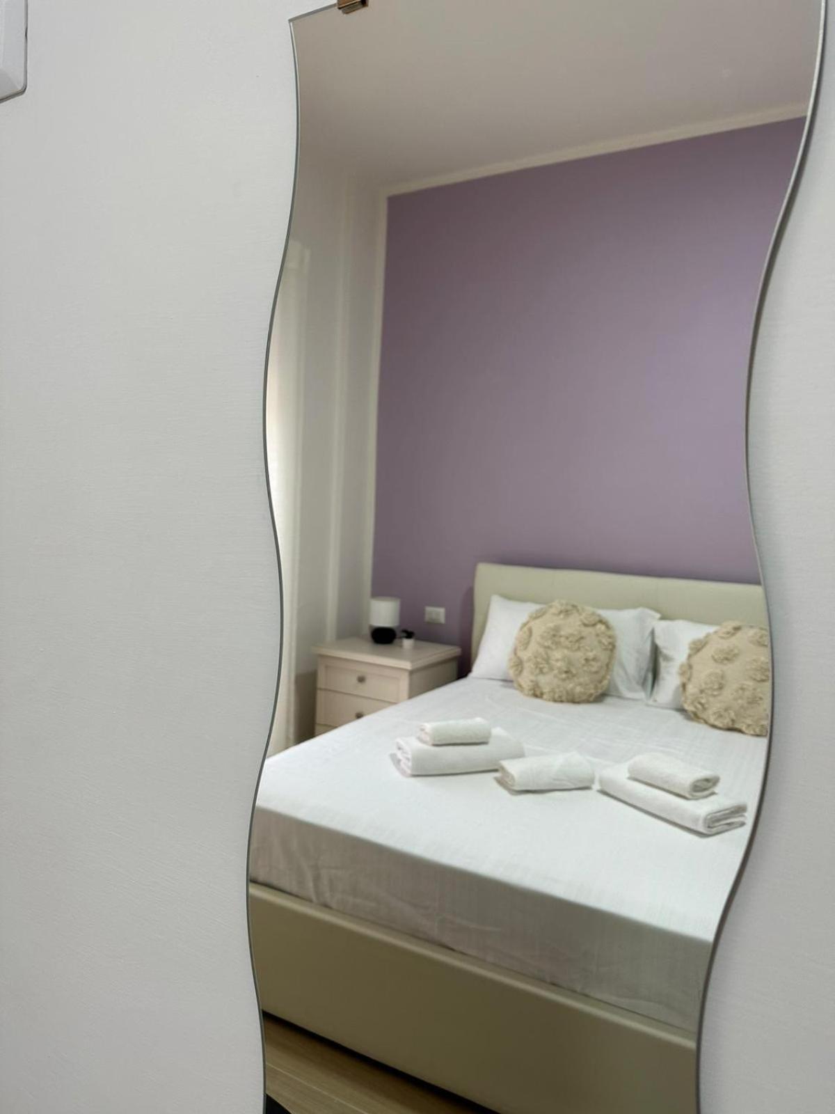 The Roman Guesthouse Bagian luar foto